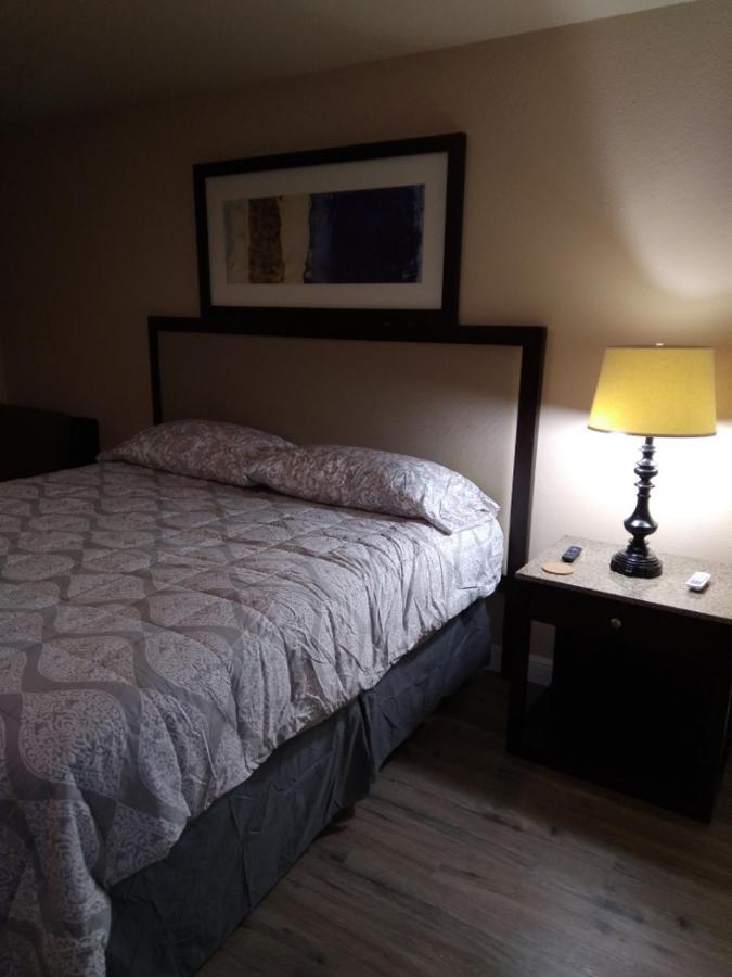 Mead Anglers Hideaway Cabins Extended Stay מראה חיצוני תמונה